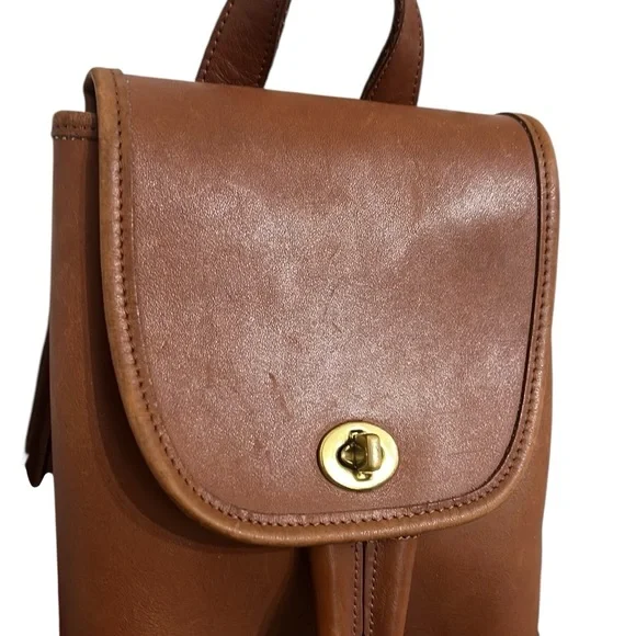 Vintage Coach Leather Mini Backpack Brown Gold Turn Lock 9960 Adjustable Straps - Picture 3 of 16